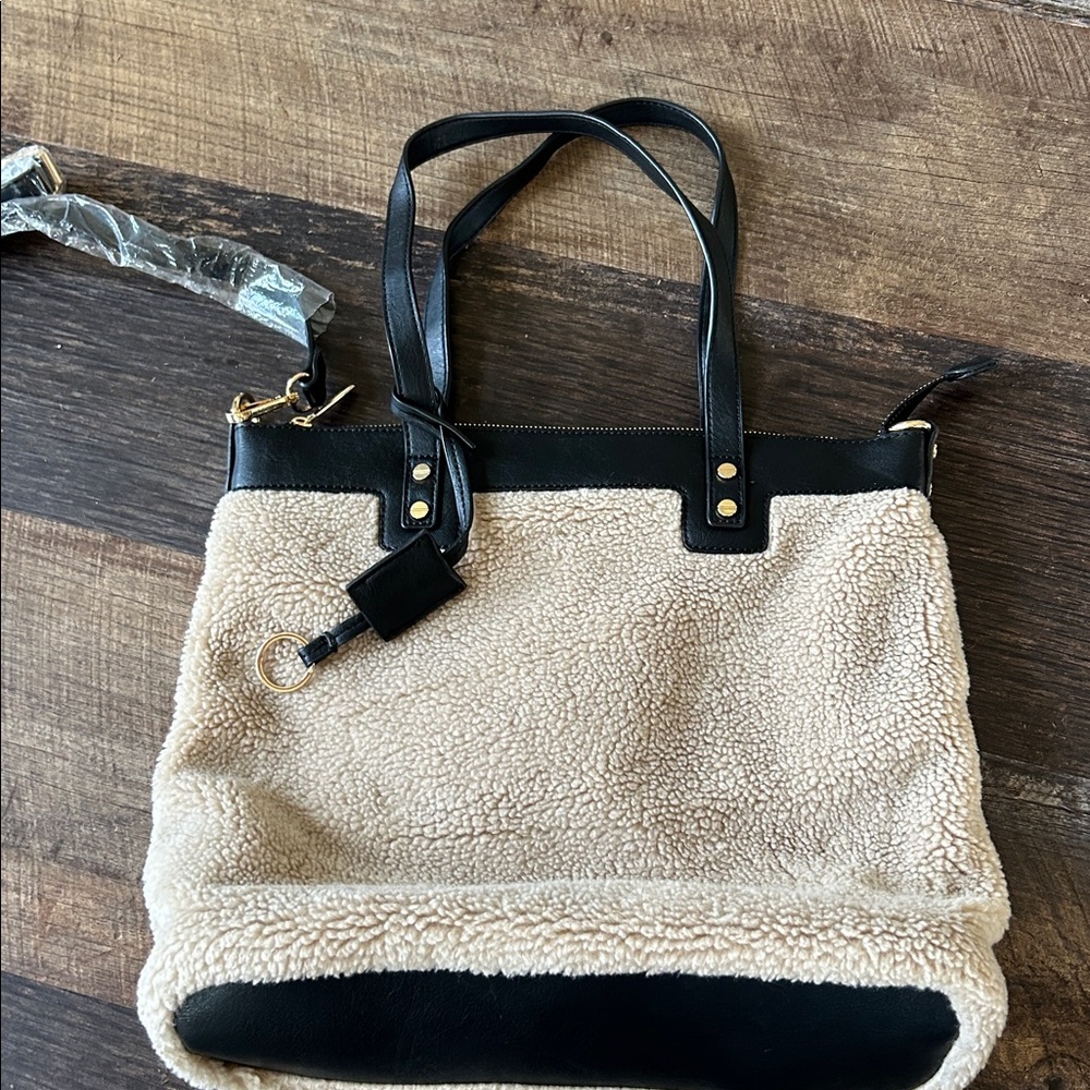 Mali + Lili Anthropology Cream Sherpa Bag With Adjustable Strap